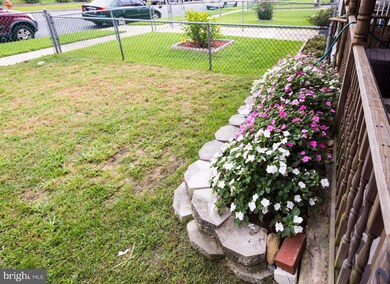 2703 Yarnall Rd, Halethorpe, MD 21227 - photo 2