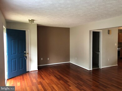 1111 Kings Crest Dr, Stafford, VA 22554 - photo 2