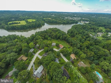 61 S Forge Manor Dr, Phoenixville, PA 19460 - photo 2