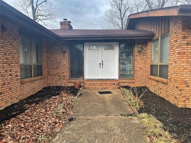 2868 Carrie Ann Cir, Poplar Bluff, MO 63901 - photo 2