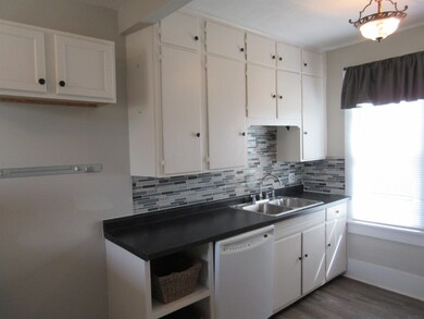 100 Wabash St, Berne, IN 46711 - photo 3