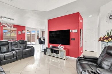 6323 Rubylyn Ave, Las Vegas, NV 89122 - photo 4
