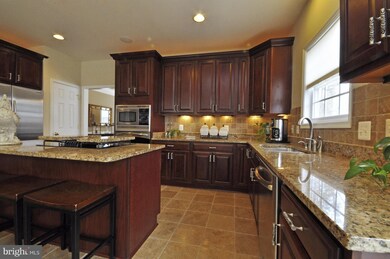 28 Banner Spring Cir, Stafford, VA 22554 - photo 7