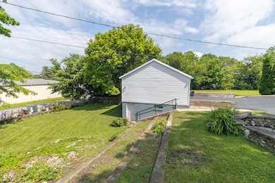 125 N 10th St, New Castle, IN 47362 - photo 5
