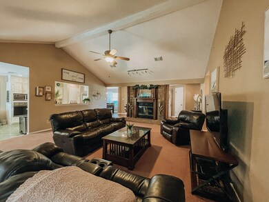 24 San Bernard St, Bay City, TX 77414 - photo 5