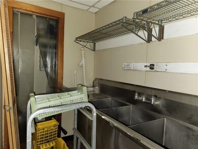 311 Plainfield St, Providence, RI 02909 - photo 4