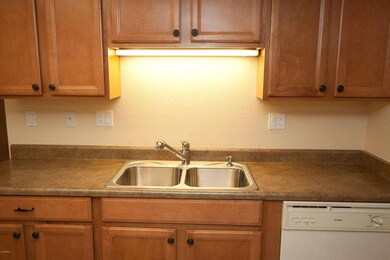 151011_007_a Condo Sale