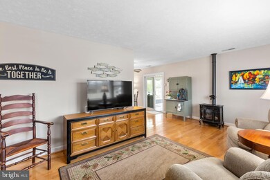 141 Holly Cir, Kinsale, VA 22488 - photo 5