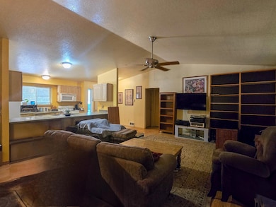 883 Lakeshore Dr, Selma, OR 97538 - photo 7