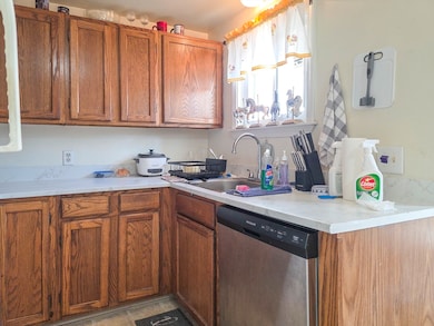 194 Smith St, North Attleborough, MA 02760 - photo 3