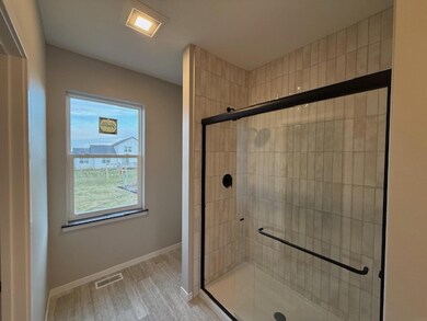 2819 Autumn Woods Dr, Cedar Falls, IA 50613 - photo 3