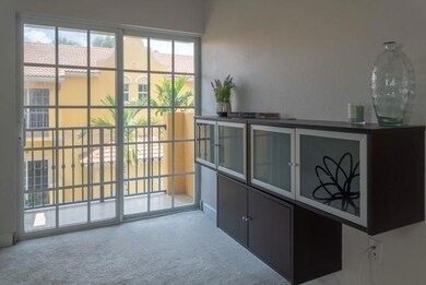 2512 SW 14th Ave unit 504, Fort Lauderdale, FL 33315 - photo 3