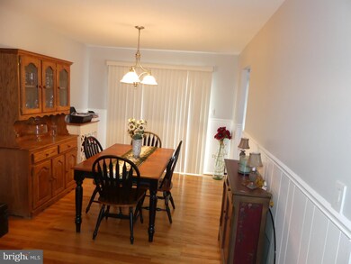 402 Highmeadow Rd, Reisterstown, MD 21136 - photo 4