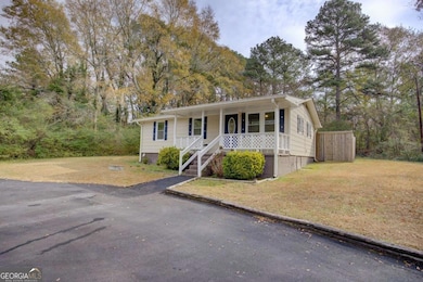 1622 Yarbrough Rd NE, Conyers, GA 30012 - photo 2