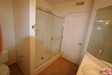 26504 Country Rd, Valencia, CA 91354 - photo 3