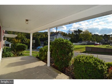 19 Maple St, Mohnton, PA 19540 - photo 2