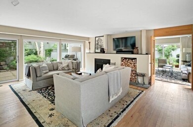 64 Grozier Rd unit 64, Cambridge, MA 02138 - photo 4