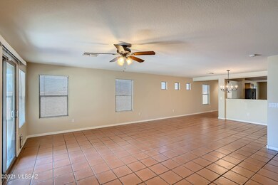9-280635703-07 Living Room