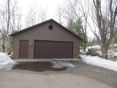 5669 Vineyard Rd, Fitchburg, WI 53575 - photo 4