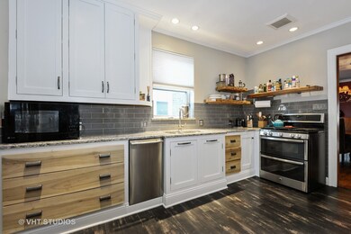 6429 N Fairfield Ave, Chicago, IL 60645 - photo 6