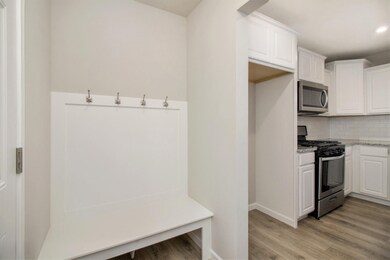 CPL078-E2070-Mudroom