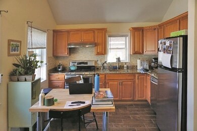 25 Lambert St unit 2, Cambridge, MA 02141 - photo 2