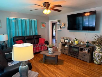 2005 Loblolly St, Georgetown, SC 29440 - photo 2