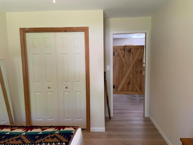 7th picture 1st bedroom