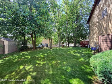 32 Sutton Place unit 144, Staten Island, NY 10312 - photo 2