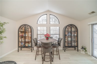 1173 Red Tail Hawk Ct unit 5, Youngstown, OH 44512 - photo 7