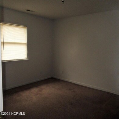 155 Lakewood Dr unit B, Jacksonville, NC 28546 - photo 6