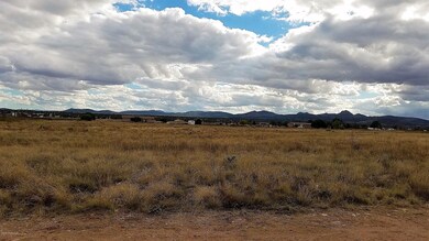 0 N Sunhawk Rd unit 1028938, Paulden, AZ 86334 - photo 5