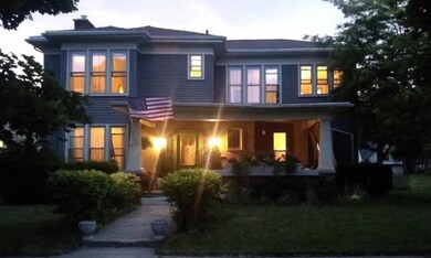 front viw 4th St