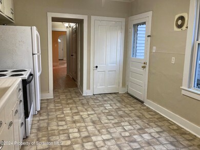 617 E Market St unit A, Scranton, PA 18509 - photo 5