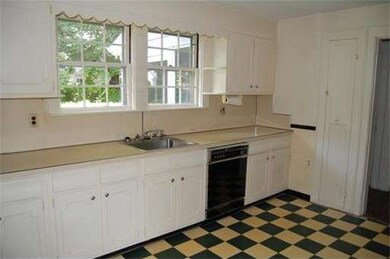 18 Rose Ave, Marblehead, MA 01945 - photo 3