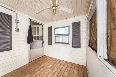 107 N Wilks St, McRae, AR 72102 - photo 7