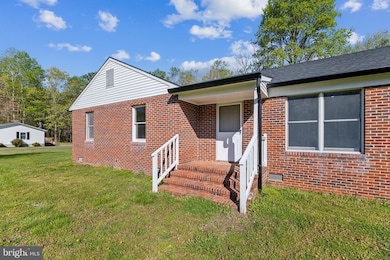 42 Jones Dr, Weems, VA 22576 - photo 4