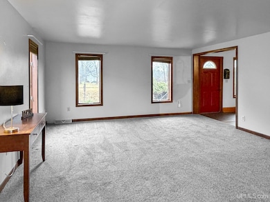 503 Oak St, Norway, MI 49870 - photo 2