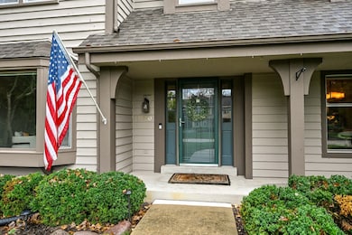 15290 Shamrock Ln, Brookfield, WI 53005 - photo 3