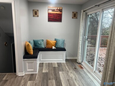 409 Cumberland Dr SE, Huntsville, AL 35803 - photo 5