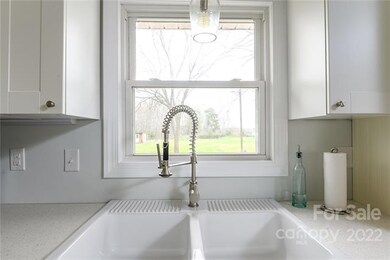 426 Griggs Rd, Clover, SC 29710 - photo 7