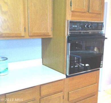 12707 Clearfield Dr, Bowie, MD 20715 - photo 7