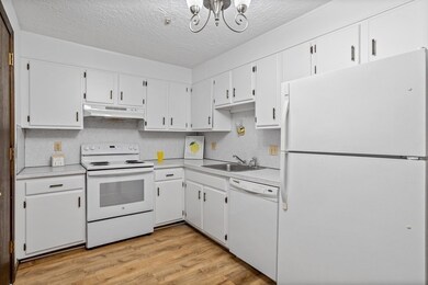 276 Codman Hill Rd unit 33A, Boxborough, MA 01719 - photo 4