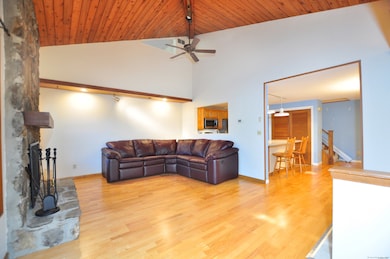 11 Windmill Springs unit 11, Granby, CT 06035 - photo 6