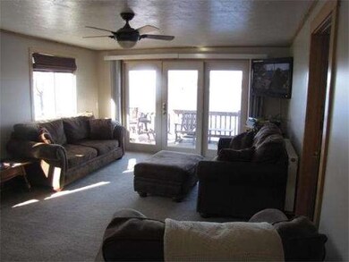 37 Lakeview Dr, Leicester, MA 01524 - photo 2