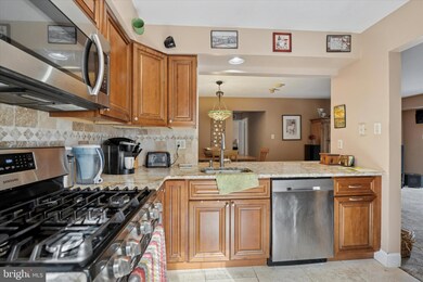 702 Society Place unit A2, Newtown, PA 18940 - photo 3