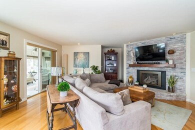 245 Crawford St, Northborough, MA 01532 - photo 5