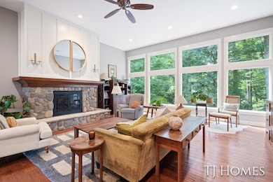 21-web-or-mls-7121 Juneau Ct-15