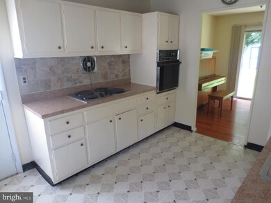 6842 Nashville Rd, Lanham, MD 20706 - photo 6