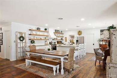 861 S Iowa Ave, Weslaco, TX 78596 - photo 6